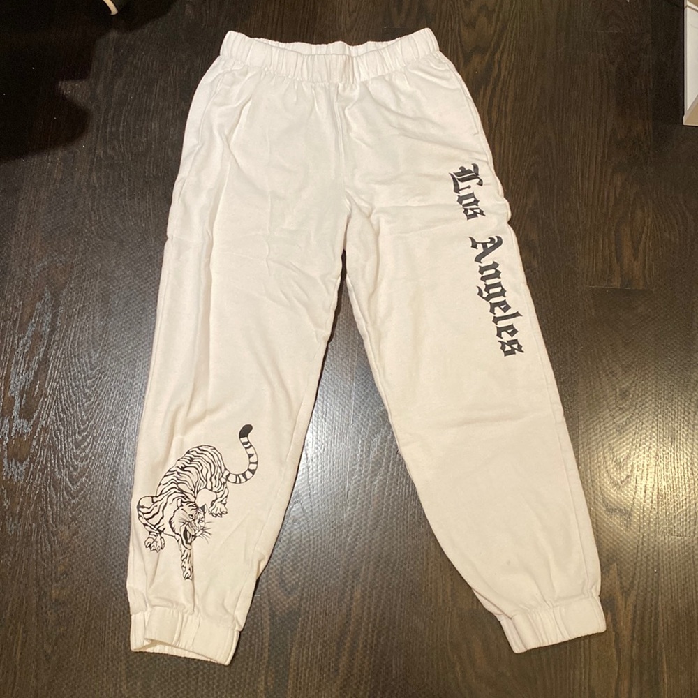 Hollister Ultra High-Rise Graphic Sweatpants